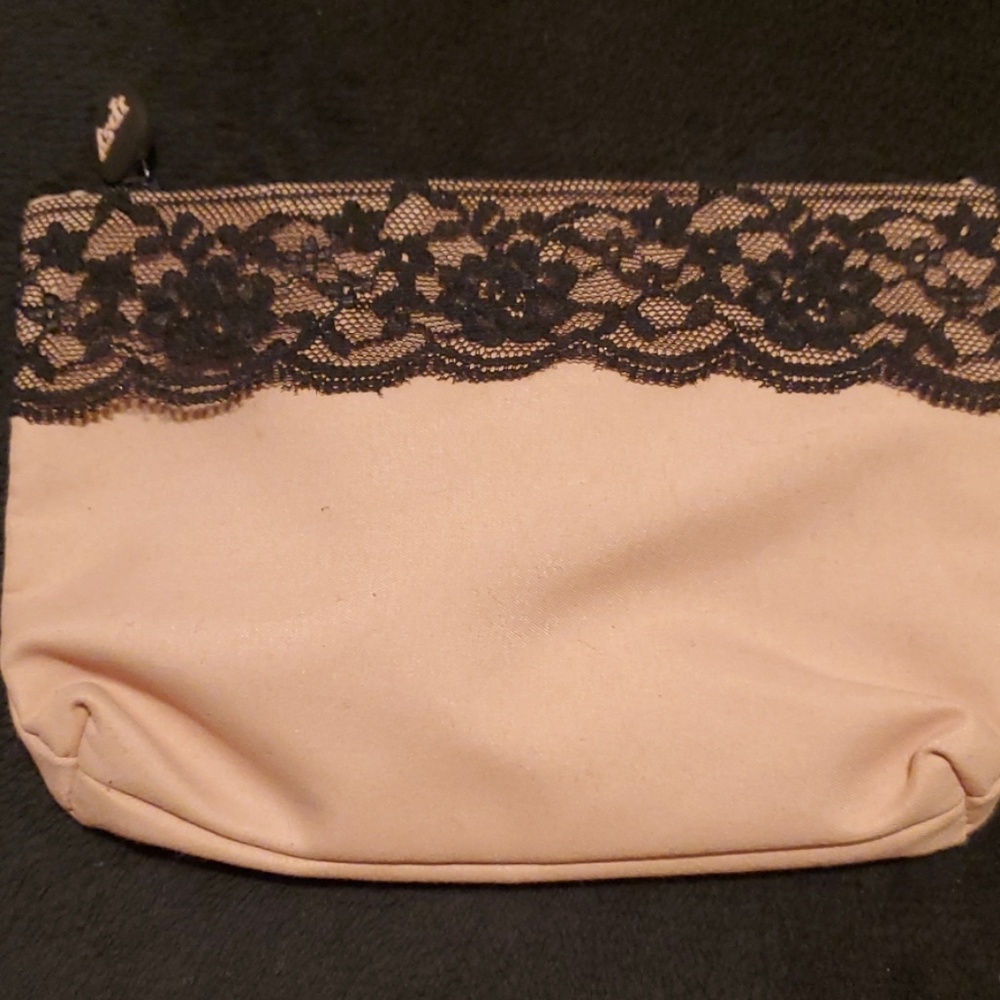 Ipsy makeup bag